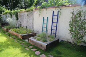 Jardin de Fruits et plantes aromatiques à Limeil Brévannes Limeil espace petits fruits plantes aromatiques